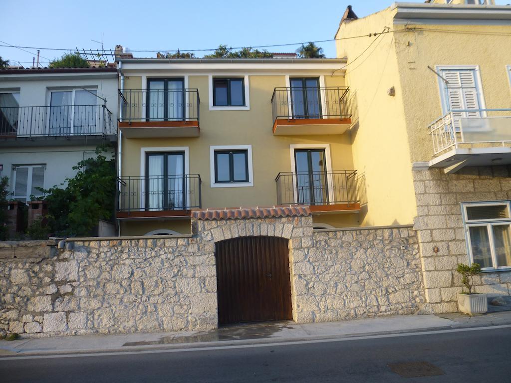 Apartments Monika Novi Vinodolski Cameră foto